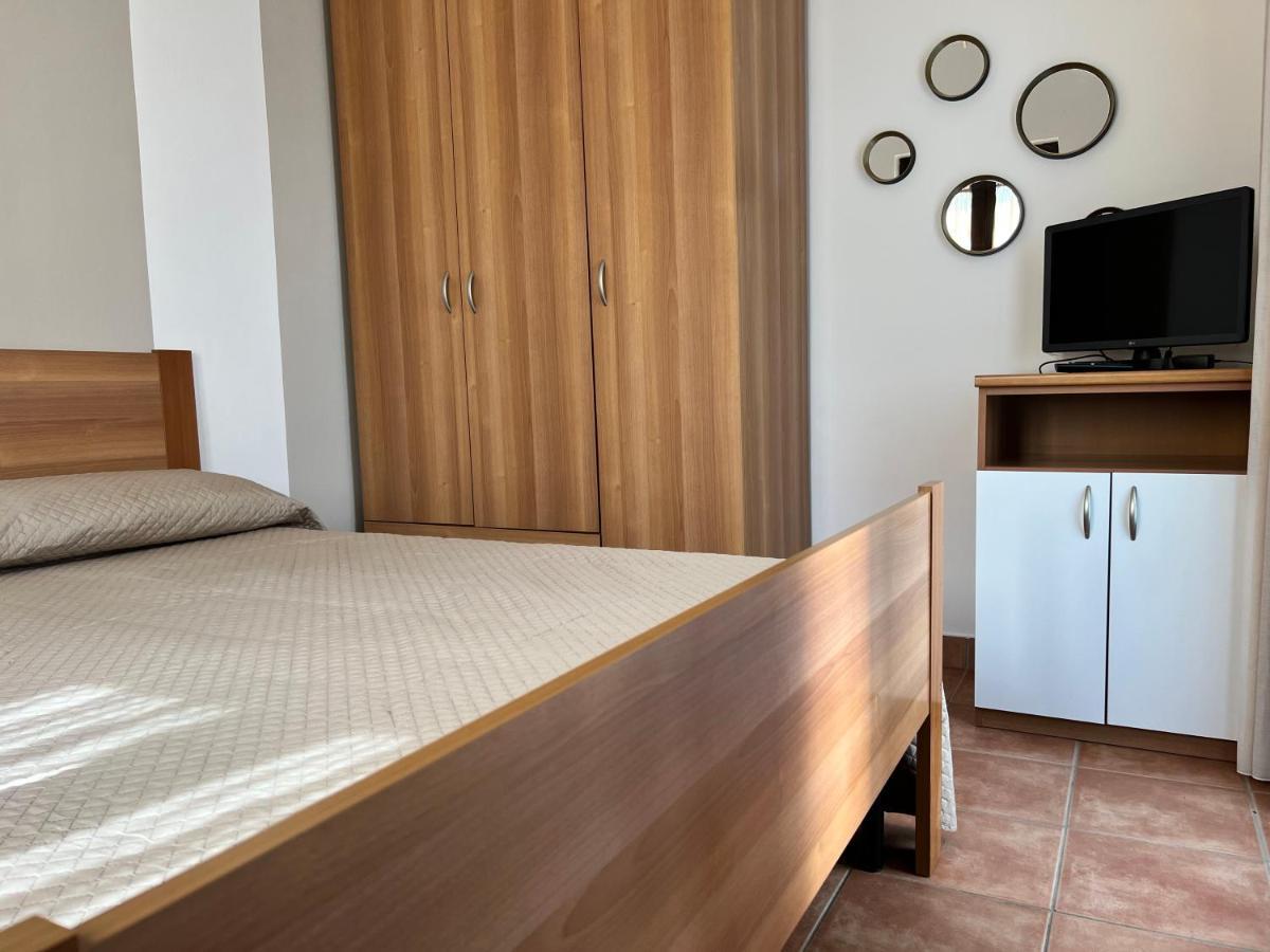Country House Western Club Sant'Omero 外观 照片